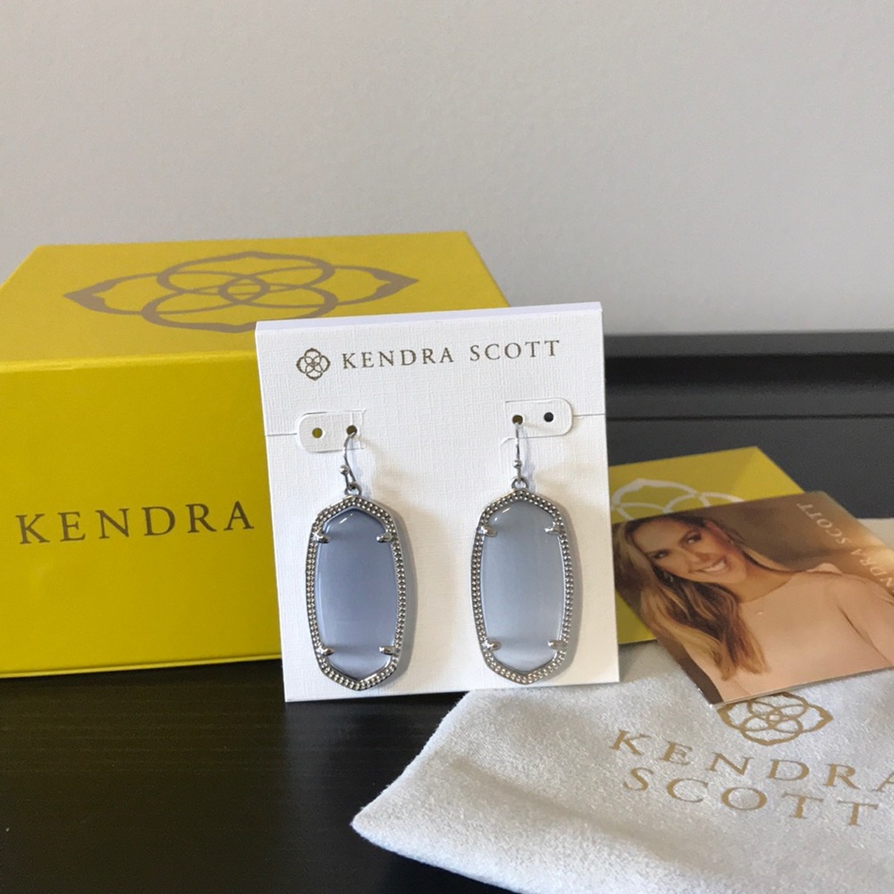 Kendra Scott Elle Silver Earrings - Slate Cats Eye